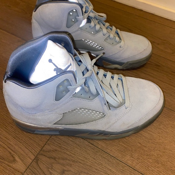 Air Jordan 4 Women’s - Picture 2 of 4